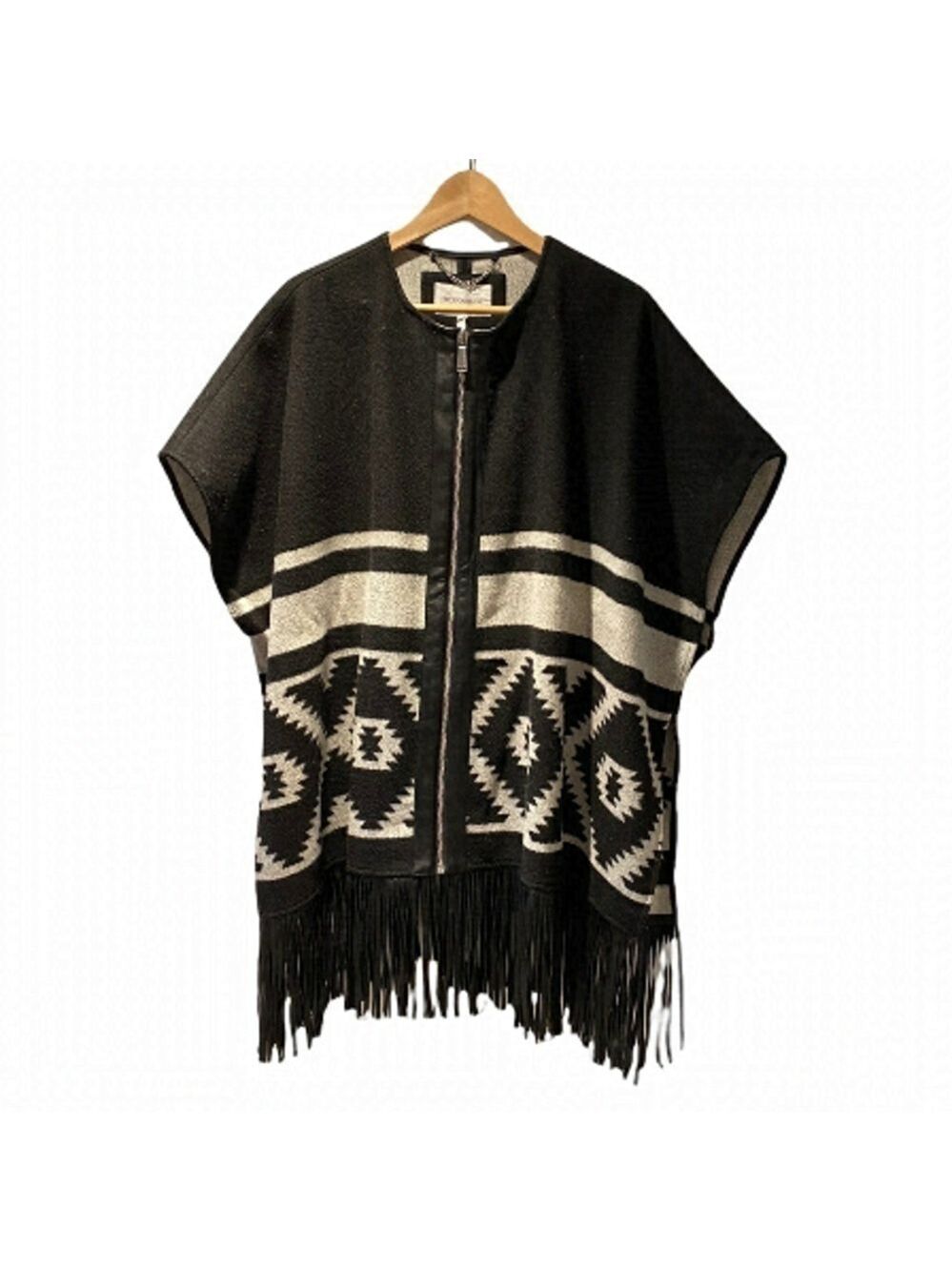 𝅺BCBGENERATION Zippered Poncho Cape